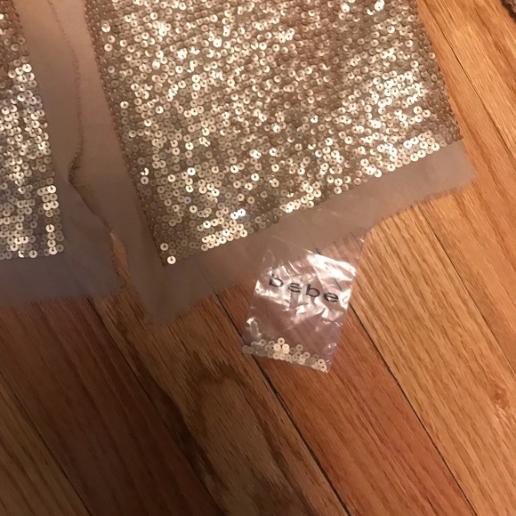 BEBE Gold Sequin light weight sweater - Picture 3 of 7